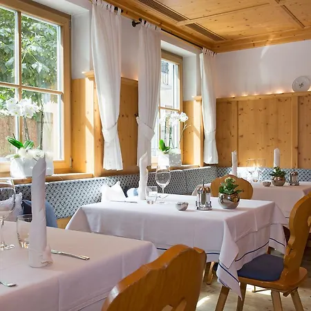 Blitzburg Hotel 3*